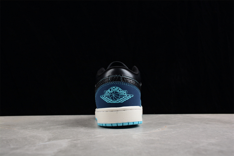 Air Jordan 1 Low Black/Blue/White 5