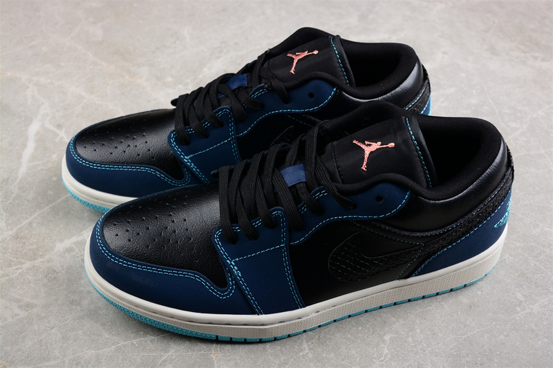 Air Jordan 1 Low Black/Blue/White 9