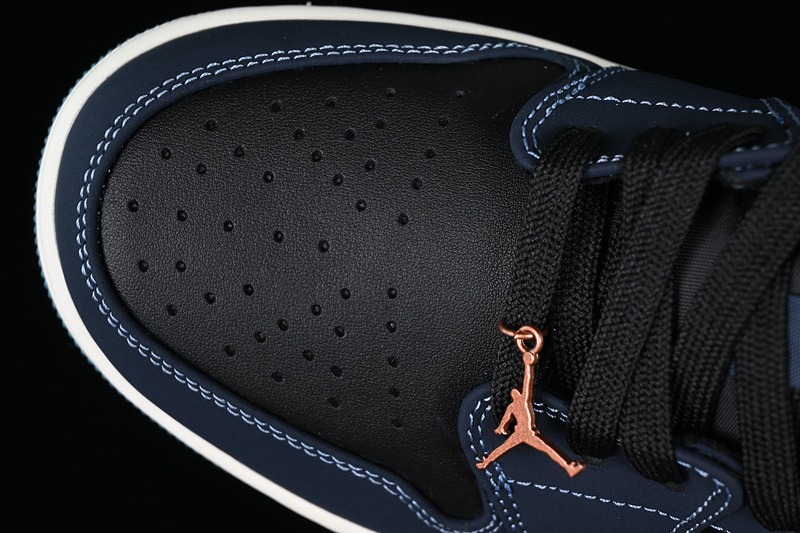 Air Jordan 1 Low Se Black/Black/Dark Obsidian/Sail 11