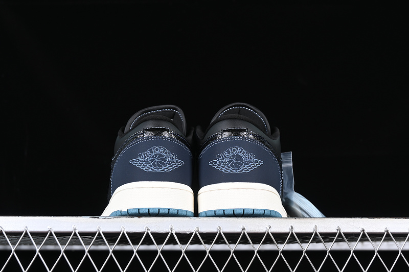 Air Jordan 1 Low Se Black/Black/Dark Obsidian/Sail 21