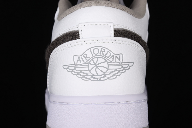 Air Jordan 1 Phat Low White/White/Shadow Grey 33