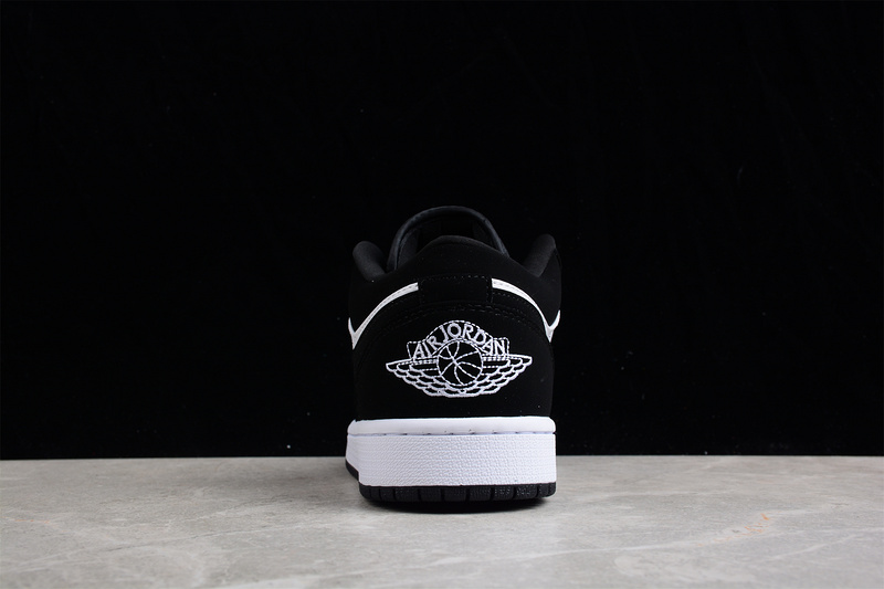 Air Jordan 1 Retro Low Black/Black/White 25