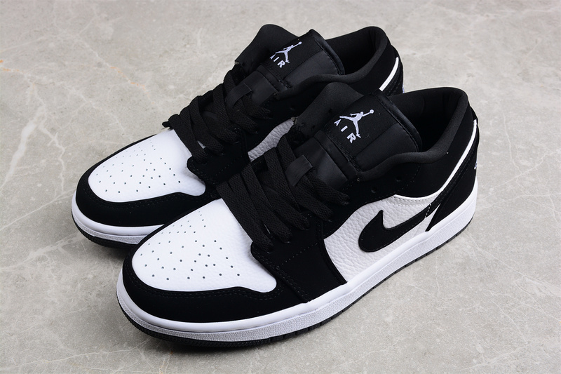 Air Jordan 1 Retro Low Black/Black/White 27