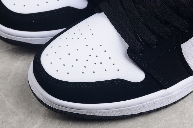 Air Jordan 1 Retro Low Black/Black/White 35