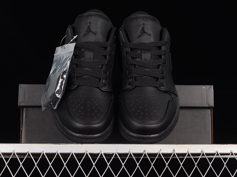 Air Jordan 1 Low 2022 Black/Black/Black 5