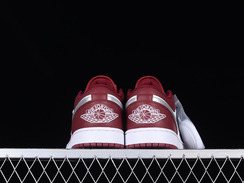 Air Jordan 1 Low Bordeaux White/Bordeaux/Grey 7