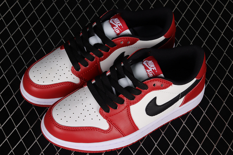 Air Jordan 1 Retro Low Og Chicago Varsity Red/Black-White 9