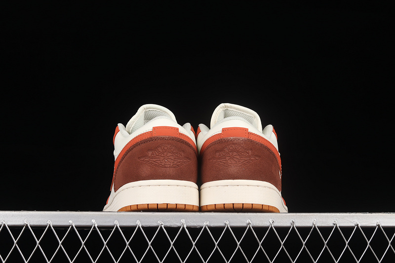 Air Jordan 1 Low White/Orange/Brown 31