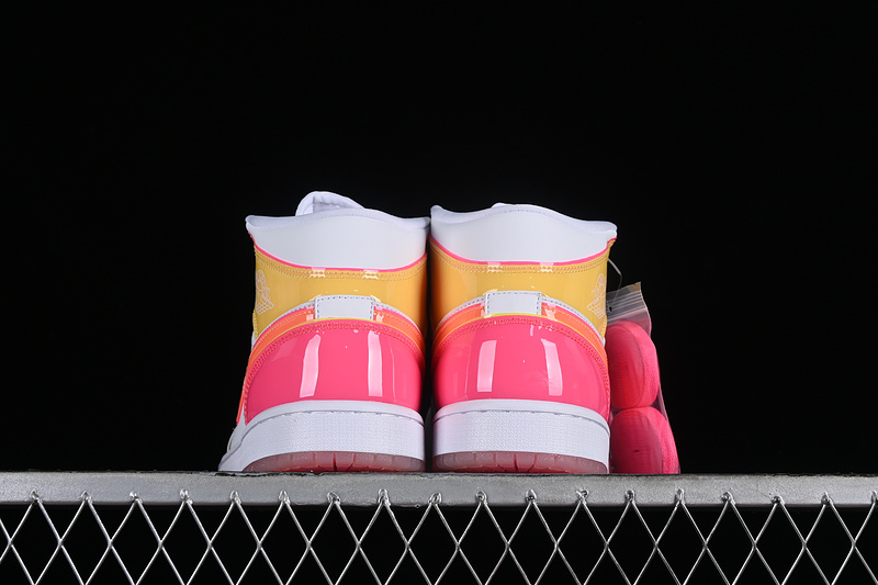 Air Jordan 1 Mid White/Hyper Crimson/Pink Blast 19