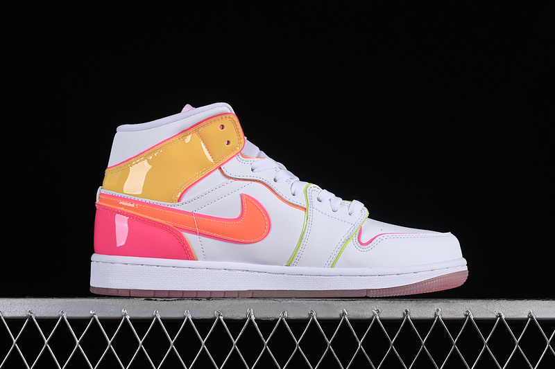 Air Jordan 1 Mid White/Hyper Crimson/Pink Blast 29