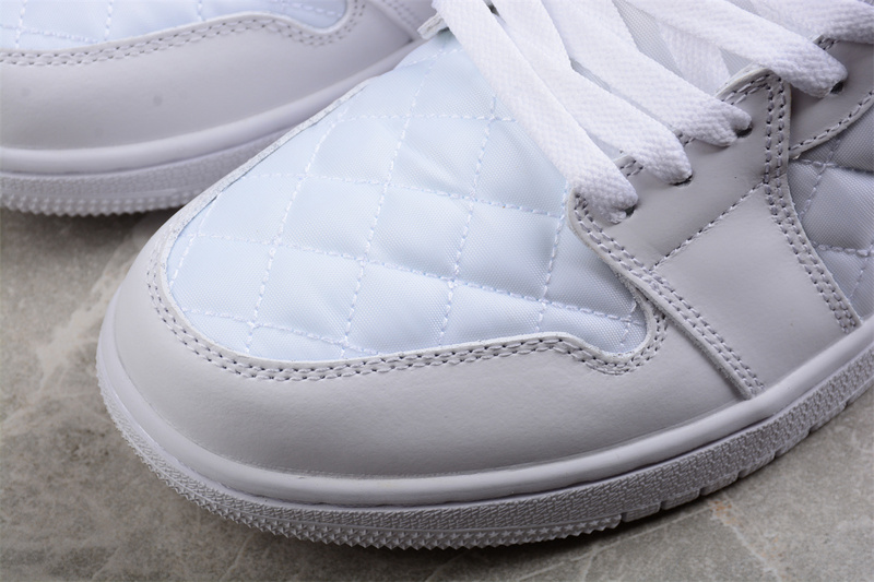 Air Jordan 1 Low Triple White Quilted White/White/White 15