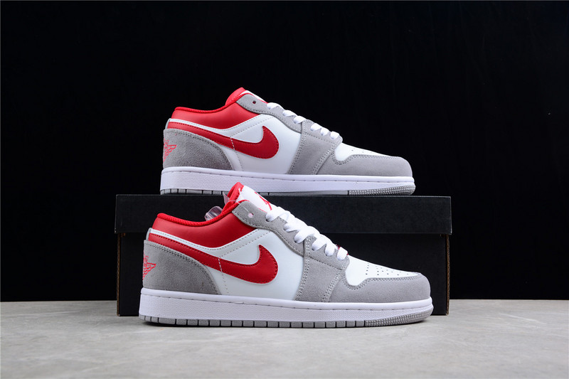 Air Jordan 1 Low Se Light Smoke Grey/Gym Red 5