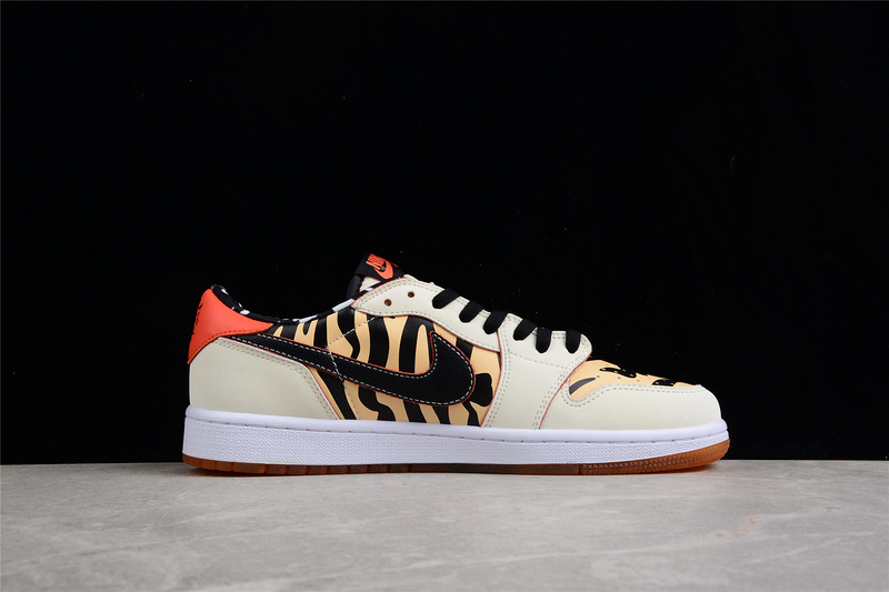 Air Jordan 1 Low Og Chinese New Year White/Black/Orange 23