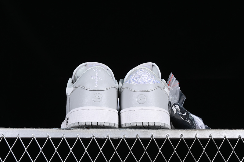 Travis Scott Air Jordan 1 Low Og White/Grey 25