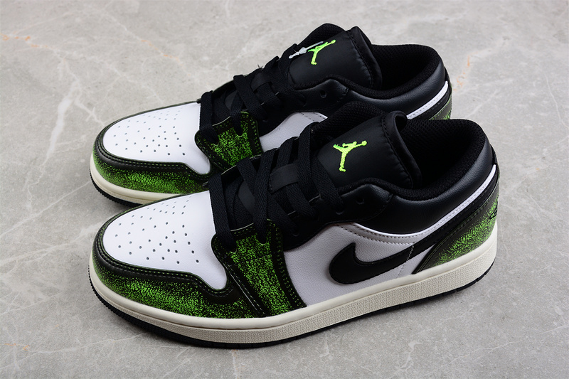 Air Jordan 1 Low Se Gs Wear-Away Black/Electric Green/White/Sail 15