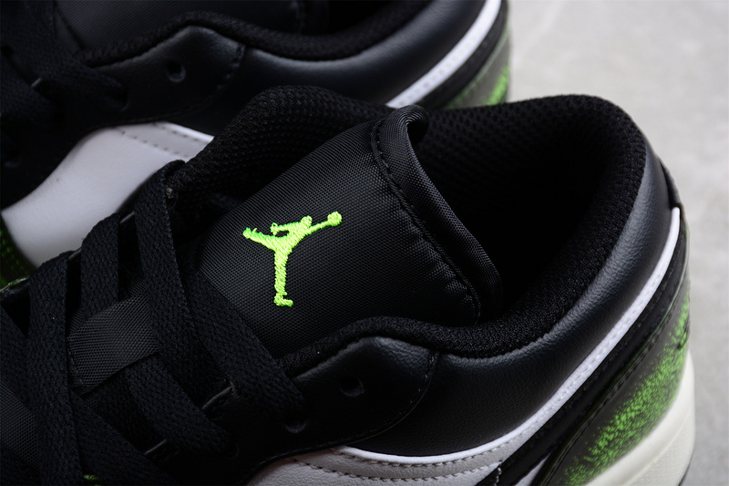 Air Jordan 1 Low Se Gs Wear-Away Black/Electric Green/White/Sail 21