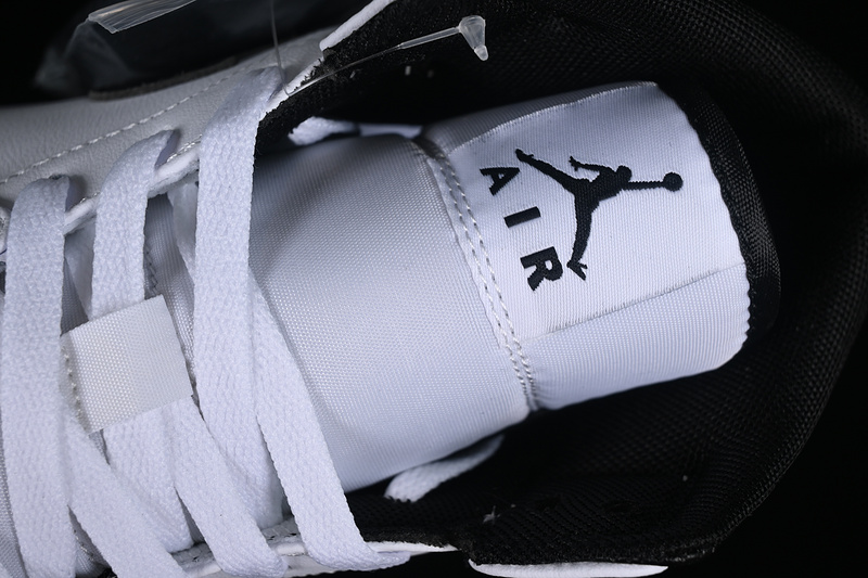 Air Jordan 1 Mid White/Black/White/Black 23