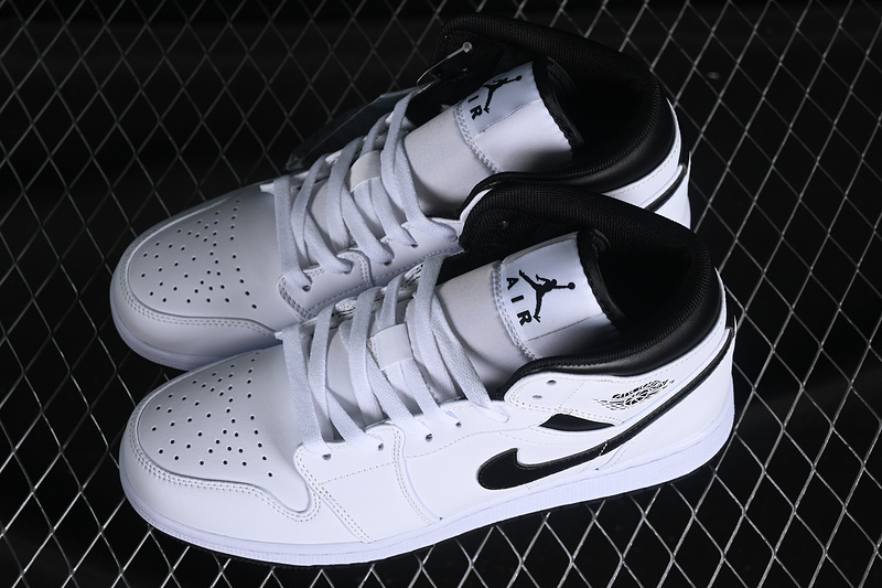 Air Jordan 1 Mid White/Black/White/Black 29