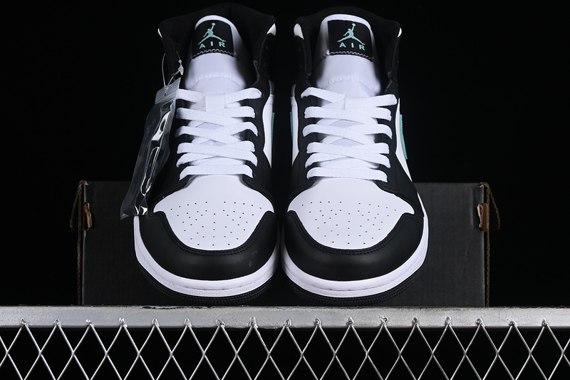 Air Jordan 1 Mid White/Black/Green 9