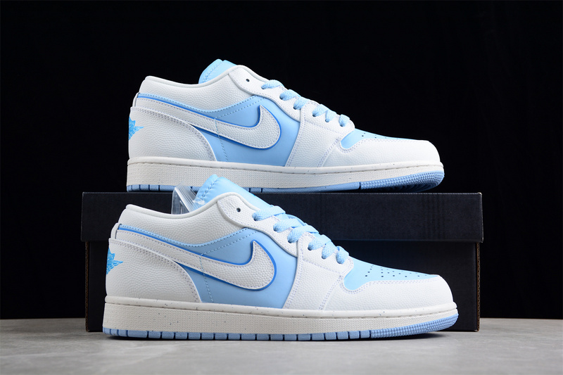 Air Jordan 1 Low Se Reverse Ice Blue Sail/Dark Powder Blue/Ice Blue 3