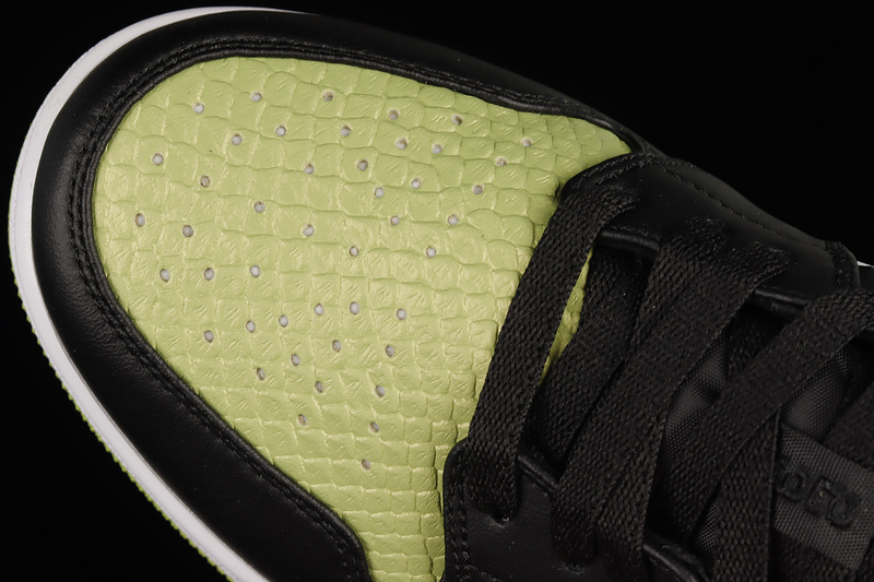 Air Jordan 1 Low Vivid Green/Vivid Green/Black/White 25