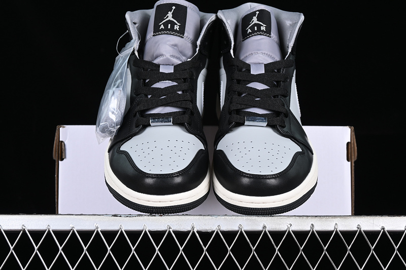 Air Jordan 1 Mid Se Black Chrome White/Grey/Black 21