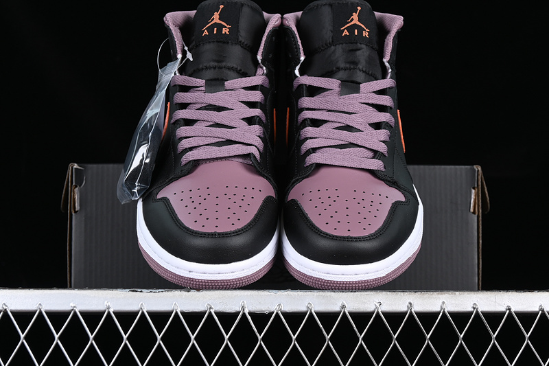 Air Jordan 1 Mid Se Black/Sky J Orange/Sky J Mauve/White 11