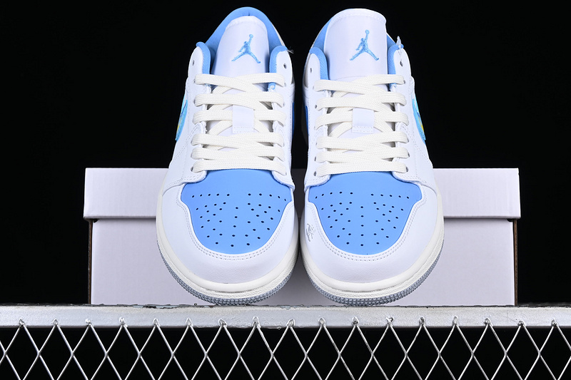 Air Jordan 1 Low Born To Fly White/Blue 17