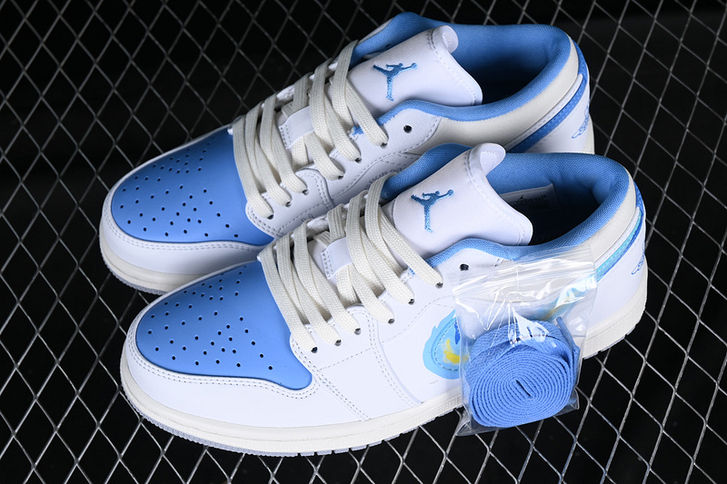 Air Jordan 1 Low Born To Fly White/Blue 29