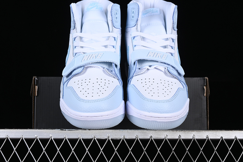 Air Jordan Legacy Aj312 White/Blue/Grey 29