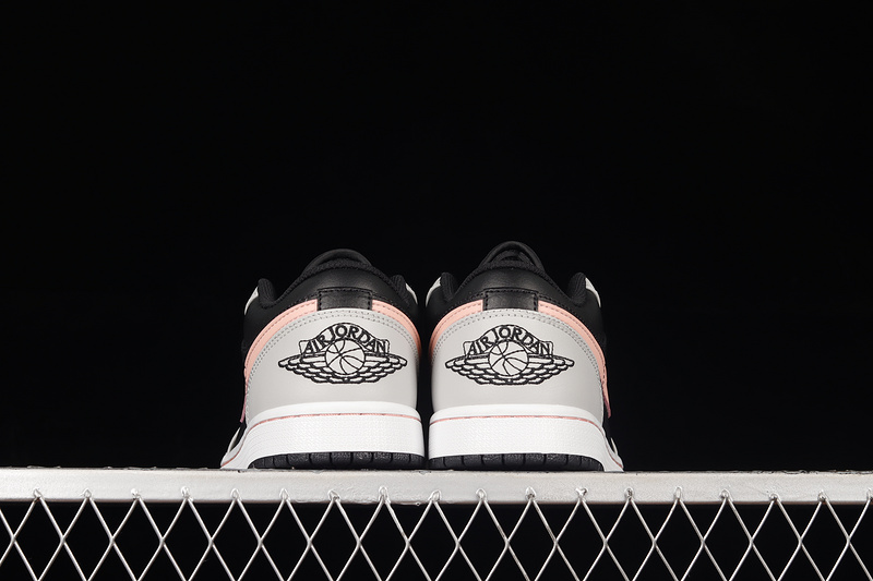 Air Jordan 1 Low Grey Fog Black/Grey Fog/White/Bleached Coral 21