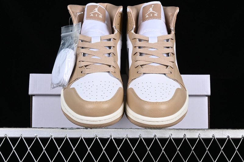 Wmns Air Jordan 1 Mid Desert Sail/Black/Desert 7