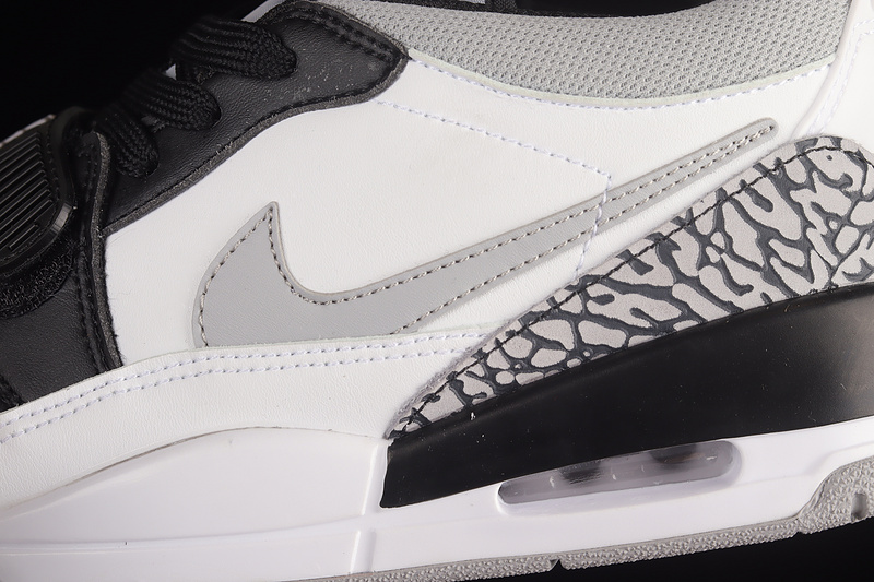 Air Jordan Legacy 312 Low Black/Black/White 11