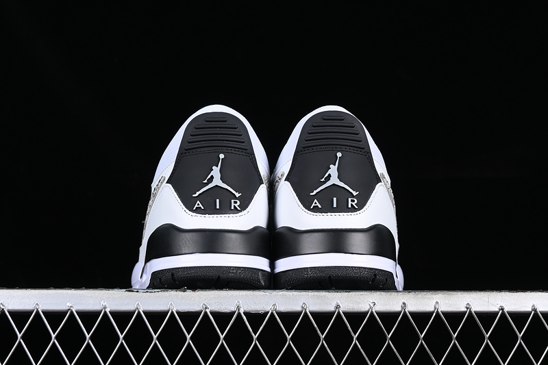 Air Jordan Legacy Aj312 Low White/Grey/Black 25