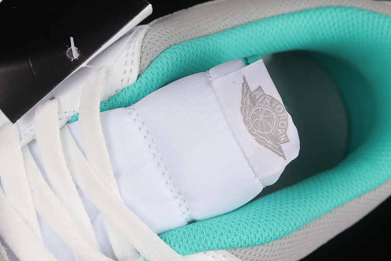 Air Jordan Legacy 312 Low White/White/Turquoise 3