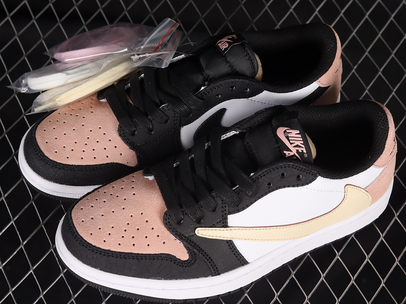 Travis Scott X Air Jordan 1 Low White/Black/Light Pink 5