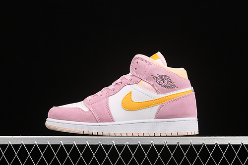 Air Jordan 1 Mid Se Gs Light Arctic Pink/University Gold/White 31