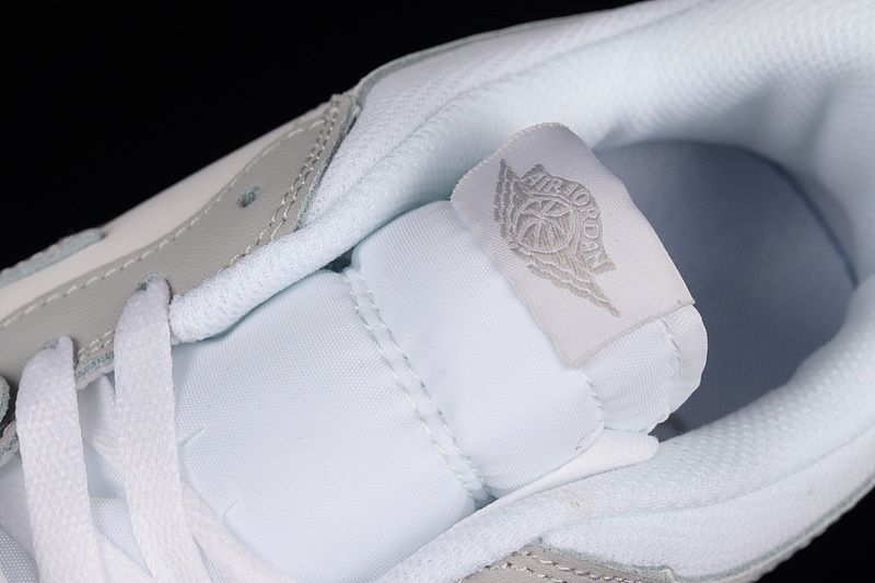 Air Jordan Legacy White/White/Wolf Grey 19