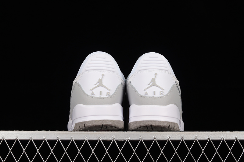 Air Jordan Legacy White/White/Wolf Grey 23