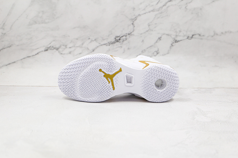 Air Jordan 36 White/White/Metallic Gold 5