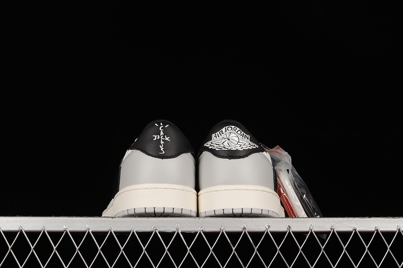 Fragment Design Travis Scott X Air Jordan 1 Retro White/Black/Red 25