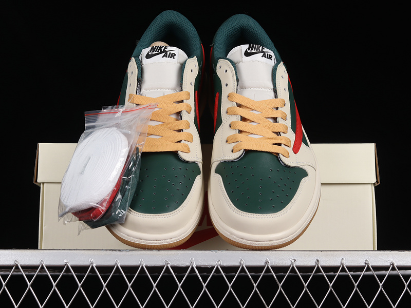 Travis Scott X Air Jordan 1 Low Og Dark Green/White/Red 17