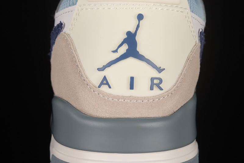 Jordan Legacy 312 Summit White/Mystic Navy/Sail 5