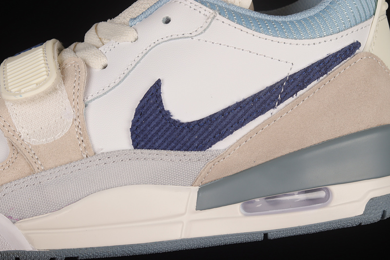 Jordan Legacy 312 Summit White/Mystic Navy/Sail 9