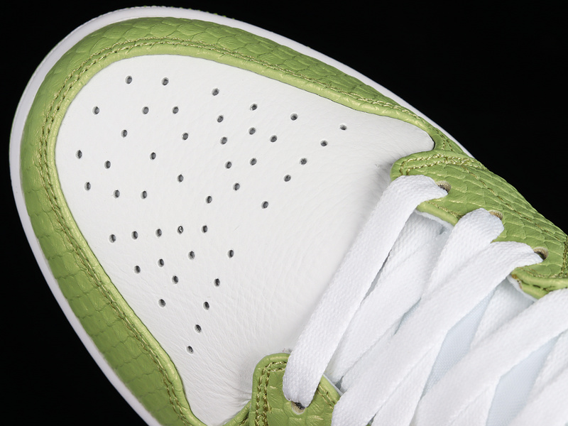 Air Jordan 1 Mid Green Python White/White/Vivid Green 27