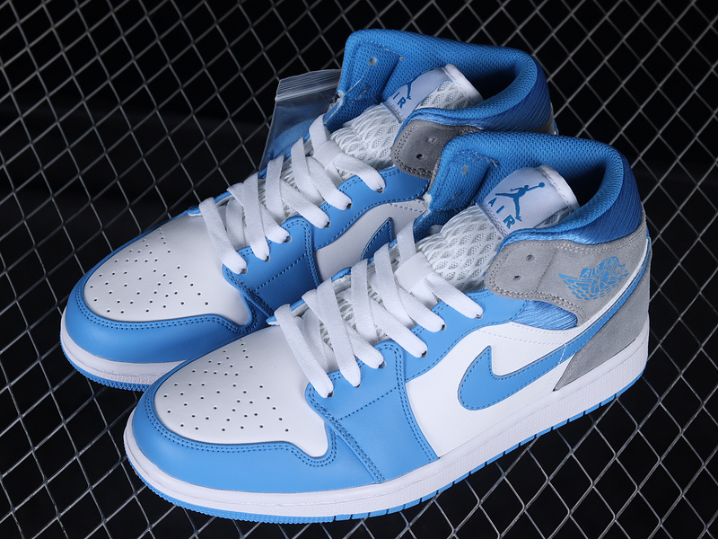 Air Jordan 1 Mid Se White/Wolf Grey/University Blue 9