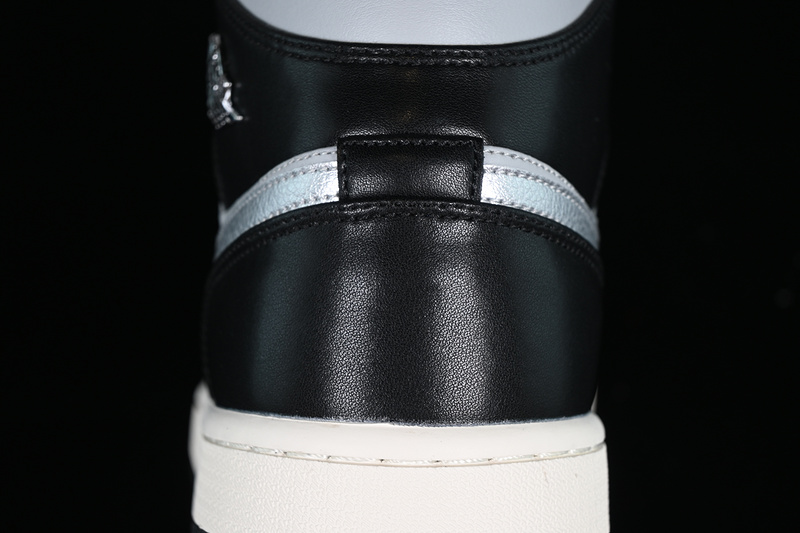 Air Jordan 1 Mid Se Black Chrome White/Black/Grey/Silver 11