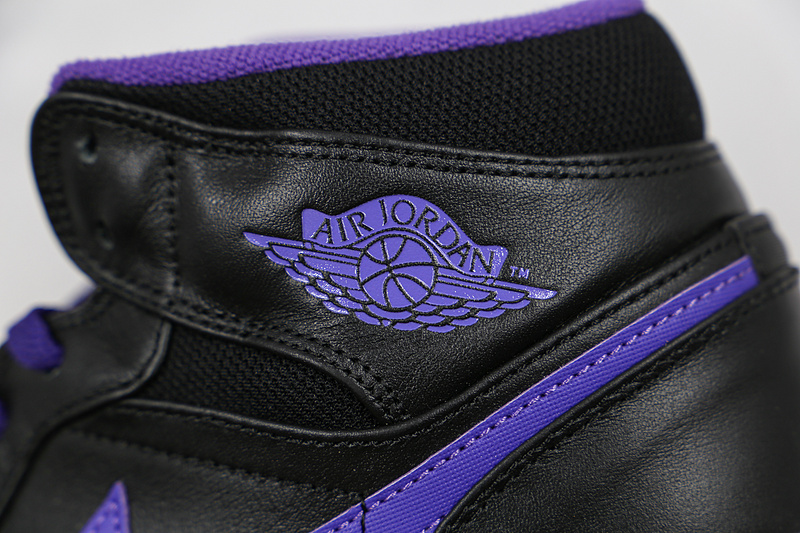 Air Jordan 1 Mid Black/Grape Ice-Emerald 3