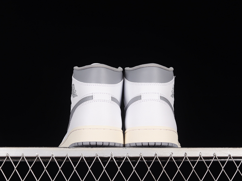 Air Jordan 1 Mid White/Stealth/Neutral Grey 21