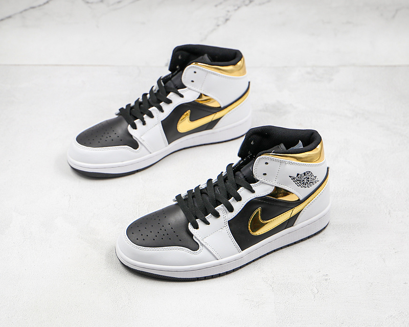 Air Jordan 1 Mid White/Black/Gold 3